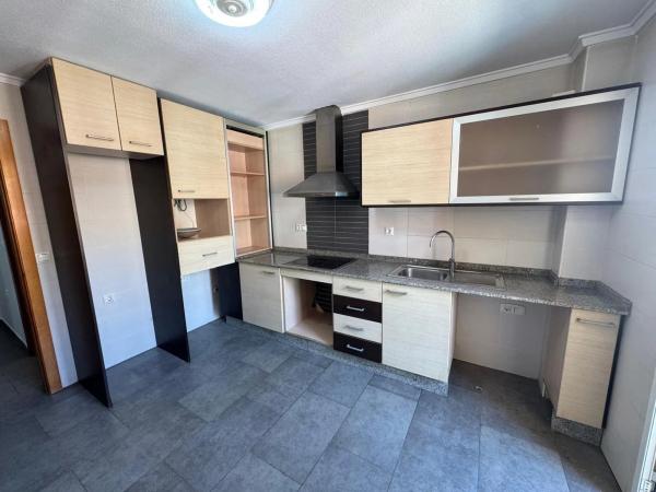 Piso en calle Manuel Follana, 2