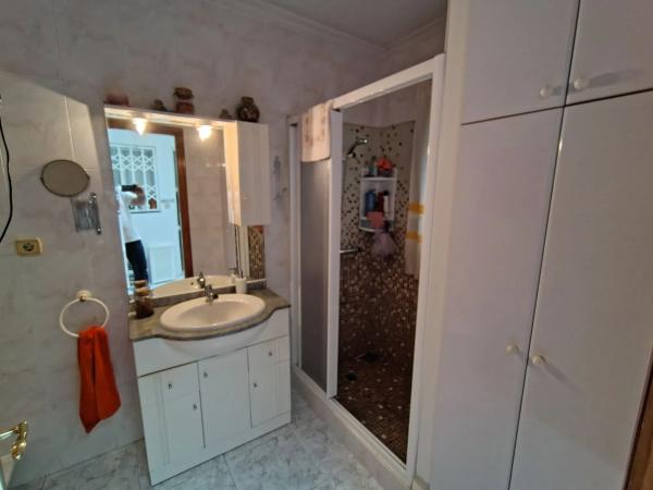 Chalet adosado en calle Miguel Hernández