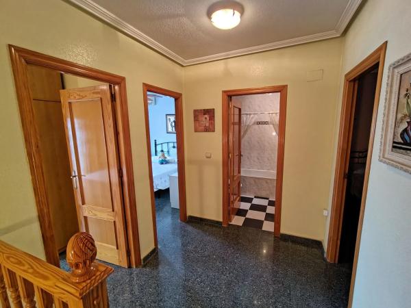 Chalet adosado en calle Miguel Hernández