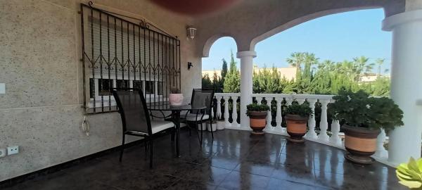 Casa independiente en calle Número 2