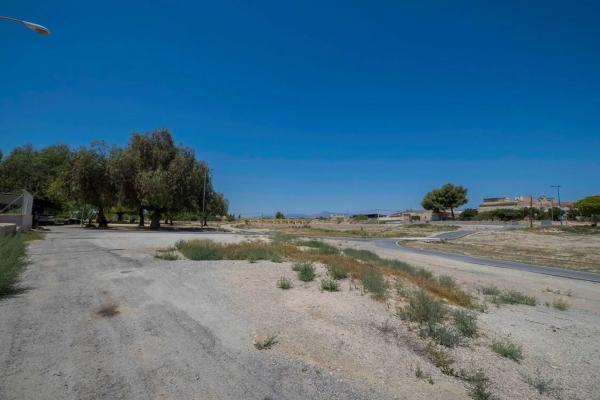 Chalet adosado en Paraje el Cabezo, 18