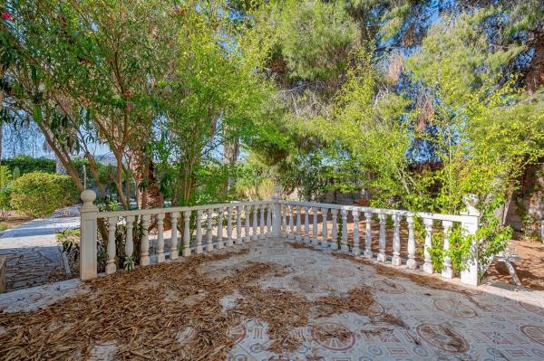 Chalet en Partida Camino Alamico, 998