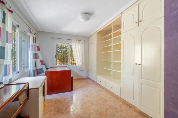 Chalet en Partida Camino Alamico, 998