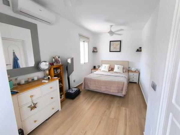 Chalet adosado en calle Farah Diva s/n