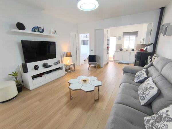 Chalet adosado en calle Farah Diva s/n