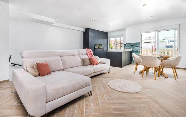 Chalet pareado en calle Sierra de Alcaraz