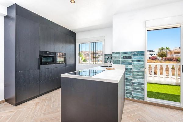 Chalet pareado en calle Sierra de Alcaraz