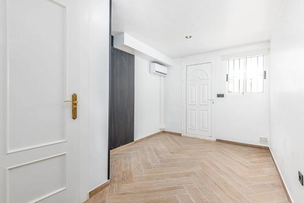 Chalet pareado en calle Sierra de Alcaraz