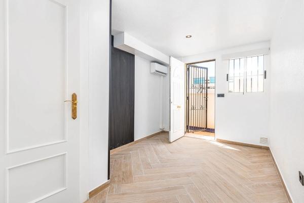 Chalet pareado en calle Sierra de Alcaraz