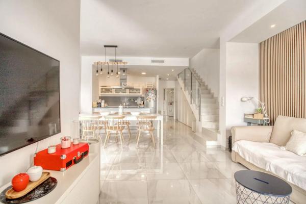 Casa independiente en calle Clara Campoamor