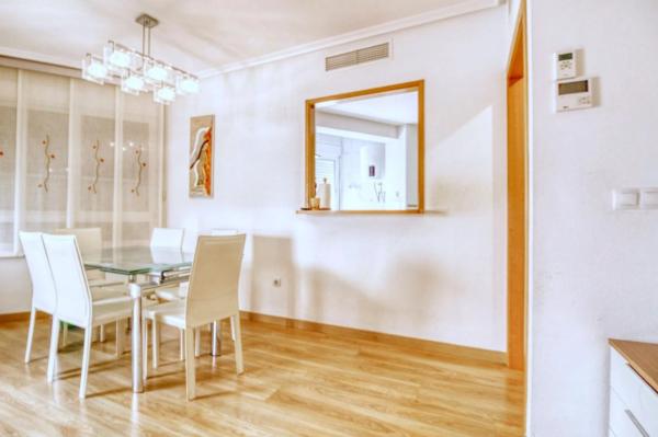 Ático en rambla Baja