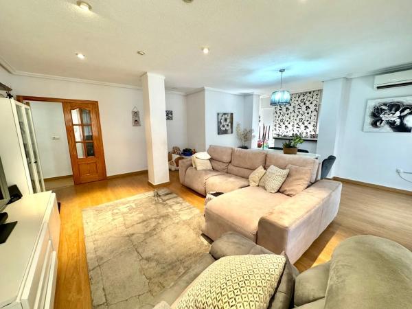 Piso en calle Armando Ros Dueñas, 1