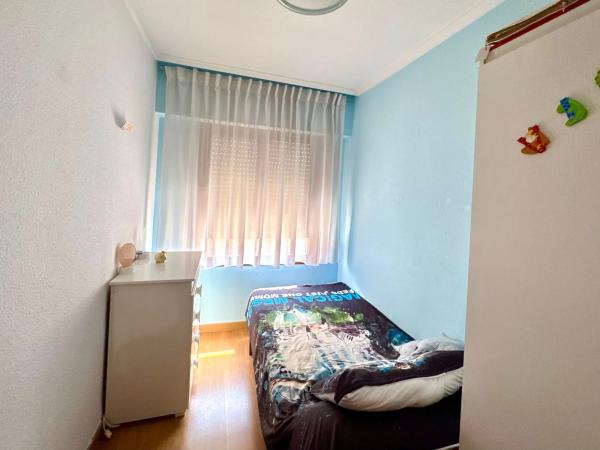 Piso en calle Armando Ros Dueñas, 1