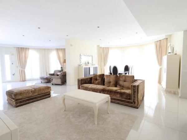 Casa independiente en calle León, 6 -30