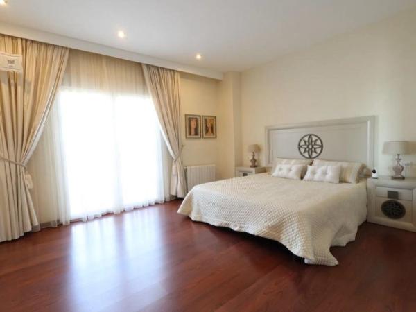 Casa independiente en calle León, 6 -30