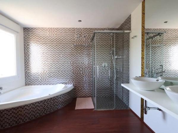 Casa independiente en calle León, 6 -30