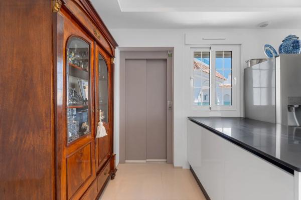 Piso en avenida del Salvador, 92