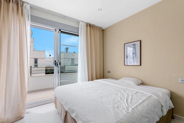 Casa independiente en avenida Jerez de la Frontera