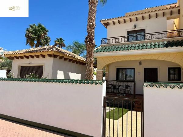 Casa independiente en calle de Badajoz