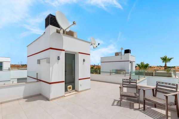 Casa independiente en avenida Jerez de la Frontera