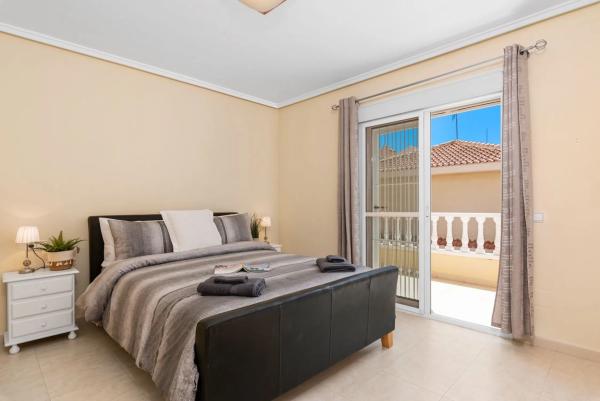 Chalet en avenida de Huelva, 37