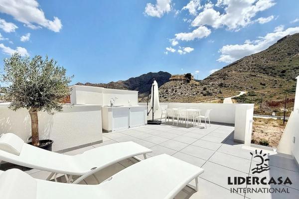 Chalet adosado en calle Dinamarca, 12