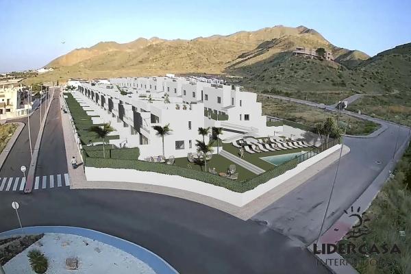 Chalet adosado en calle Dinamarca, 12