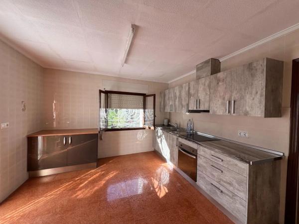 Casa independiente en calle Argentina