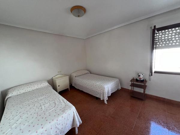 Casa independiente en calle Argentina