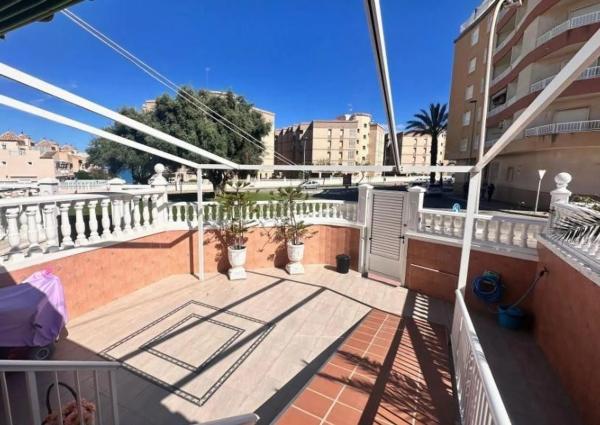 Casa independiente en calle les Vinyes, 51