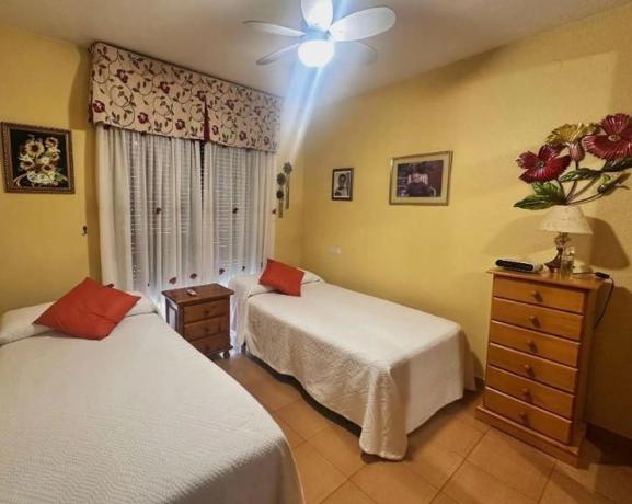 Casa independiente en calle les Vinyes, 51