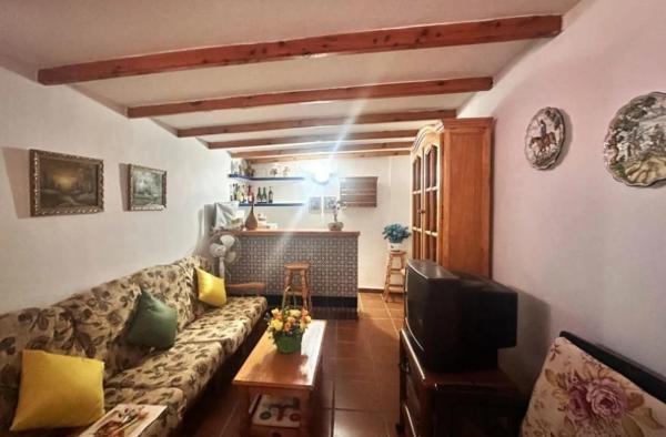 Casa independiente en calle les Vinyes, 51