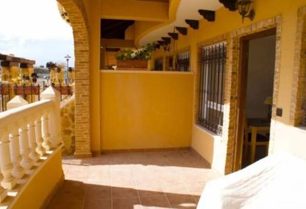 Chalet adosado en calle Pere de Bonvilar