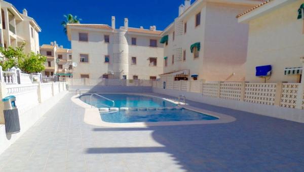 Dúplex en Urbanización Las Viñas, 34