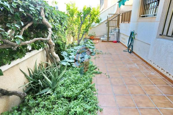 Chalet adosado en Urbanizacion Las Viñas Iii s/n