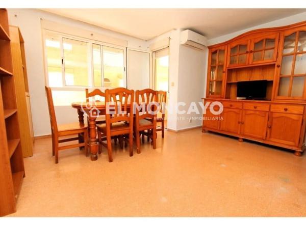 Piso en calle Miguel de Unamuno