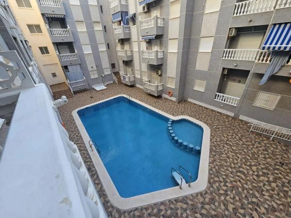 Piso en calle Pintor Antonio López, 4