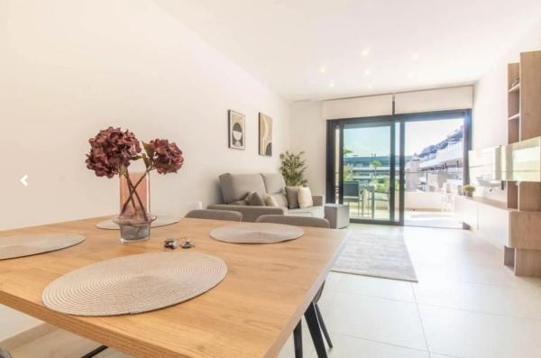 Piso en calle Pablo Picasso, 3