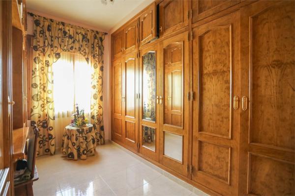 Casa independiente en calle Pablo Neruda