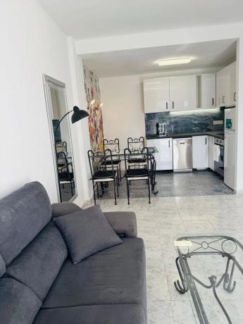 Dúplex en calle Guapiles, 1