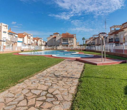 Dúplex en calle Guapiles, 1