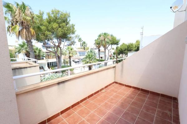 Dúplex en Barrio Villamartín-Las Filipinas