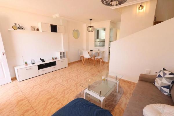 Dúplex en Barrio Villamartín-Las Filipinas