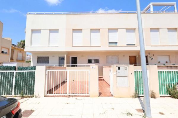 Dúplex en Barrio Villamartín-Las Filipinas