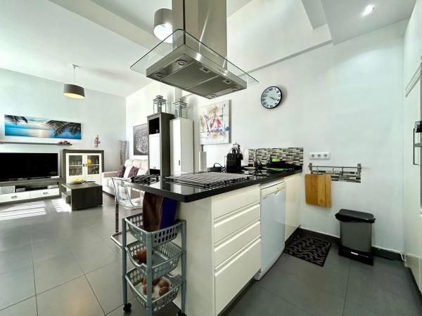 Chalet pareado en calle Paso de Calais