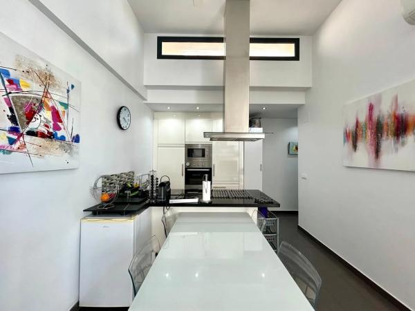 Chalet pareado en calle Paso de Calais