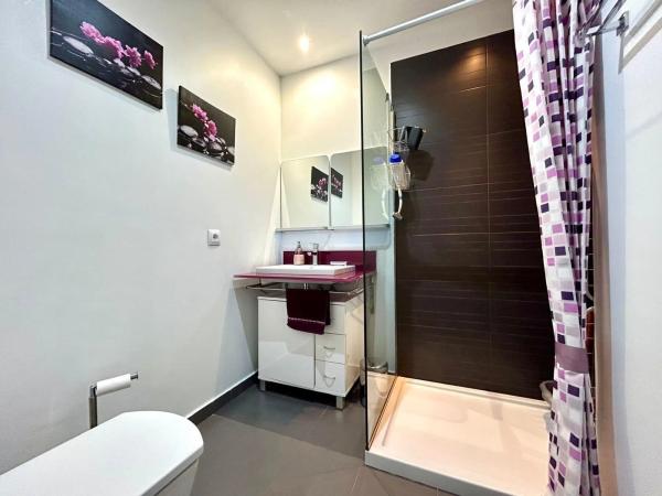 Chalet pareado en calle Paso de Calais