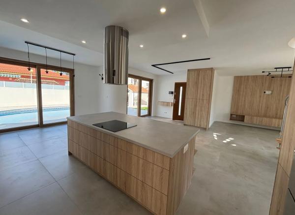 Casa independiente en Catalejo s/n