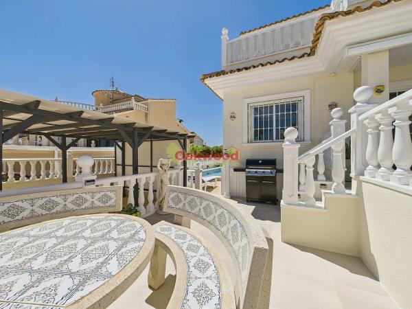 Chalet en avenida de las Especias