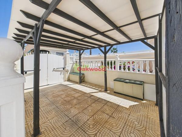 Chalet en avenida de las Especias